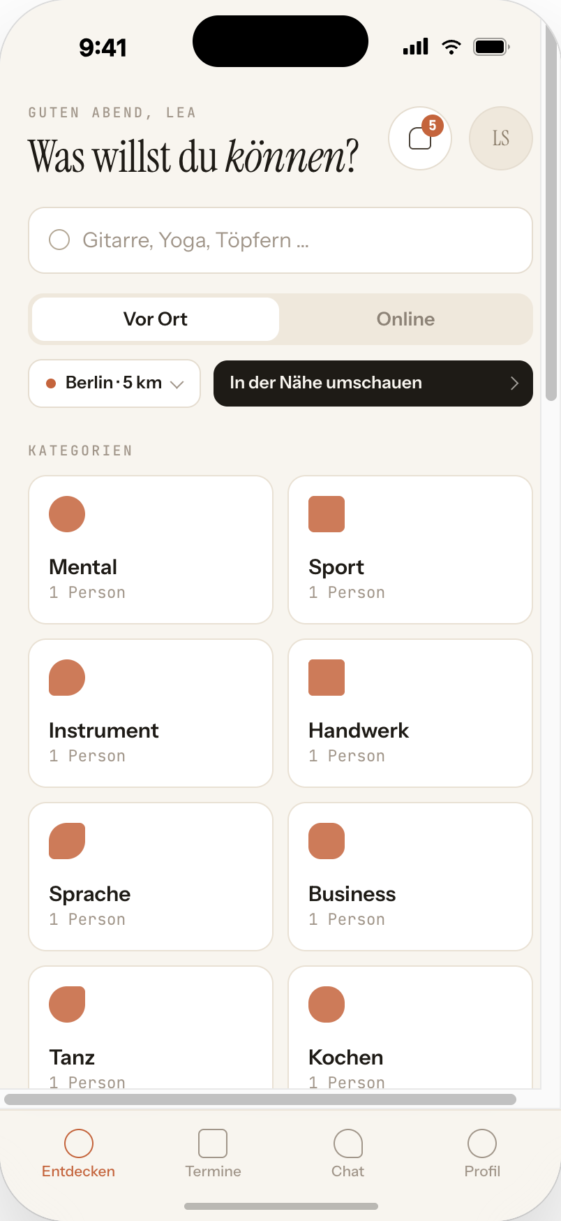 Tuto Entdecken mit Kategorien und warmer Creme-Fläche